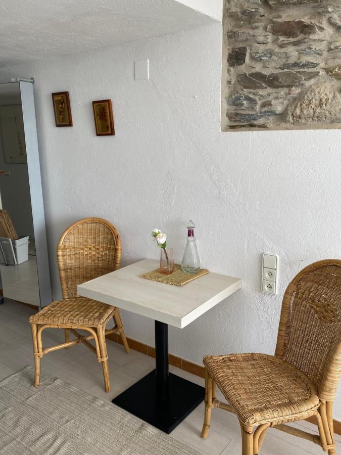 Studio Cala Bona Cadaques Bagian luar foto